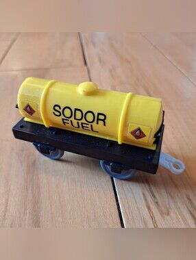 SODOR FUEL TANKER Thomas Train Motorized Trackmaster